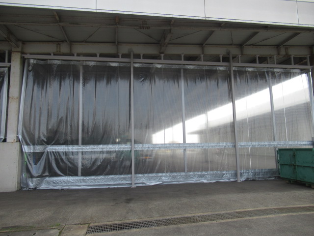 倉庫入口屋外カーテン